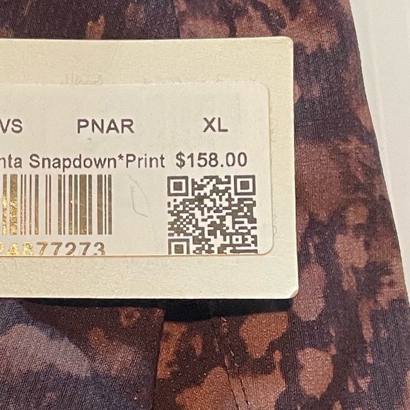 Lululemon snap button down stretch shirt - Picture 3 of 3